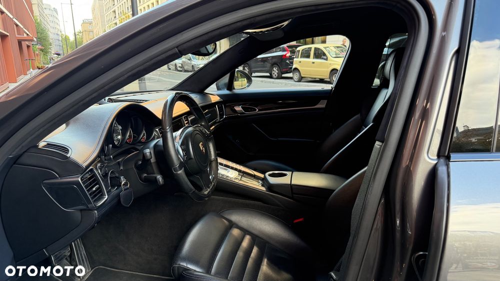 Porsche Panamera - 9