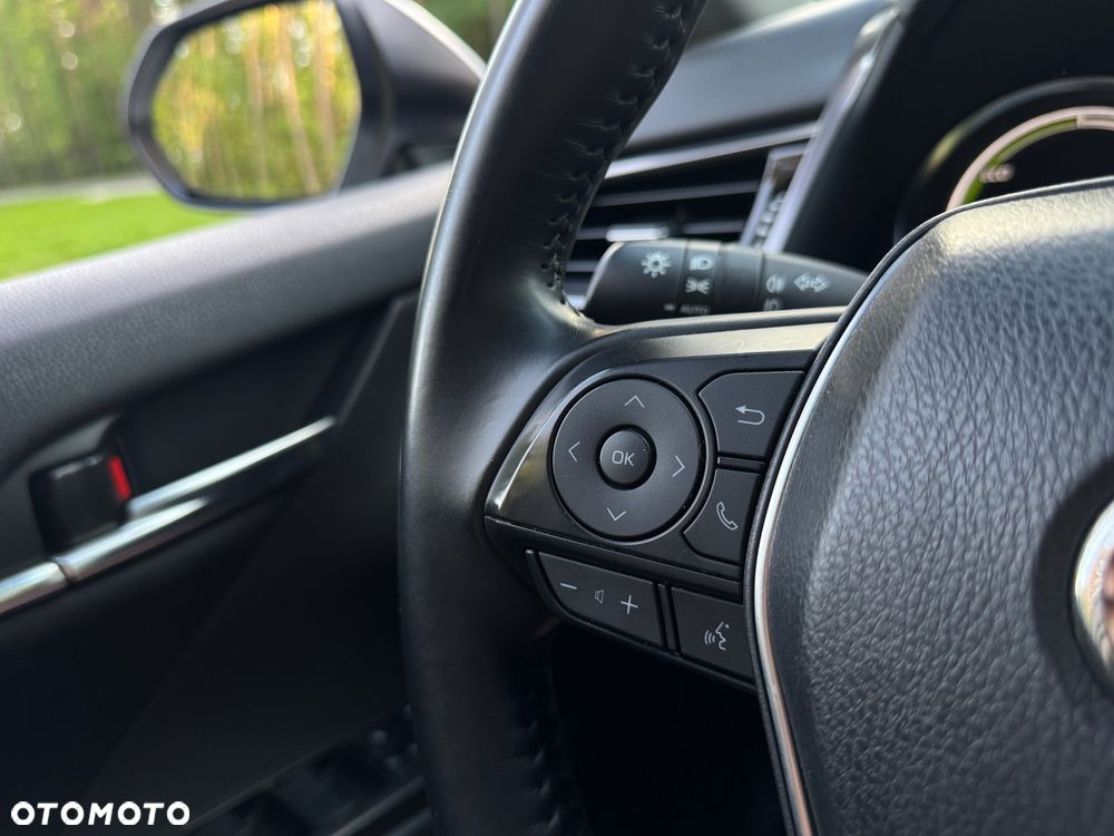 Toyota Camry 2.5 Hybrid Comfort CVT - 29