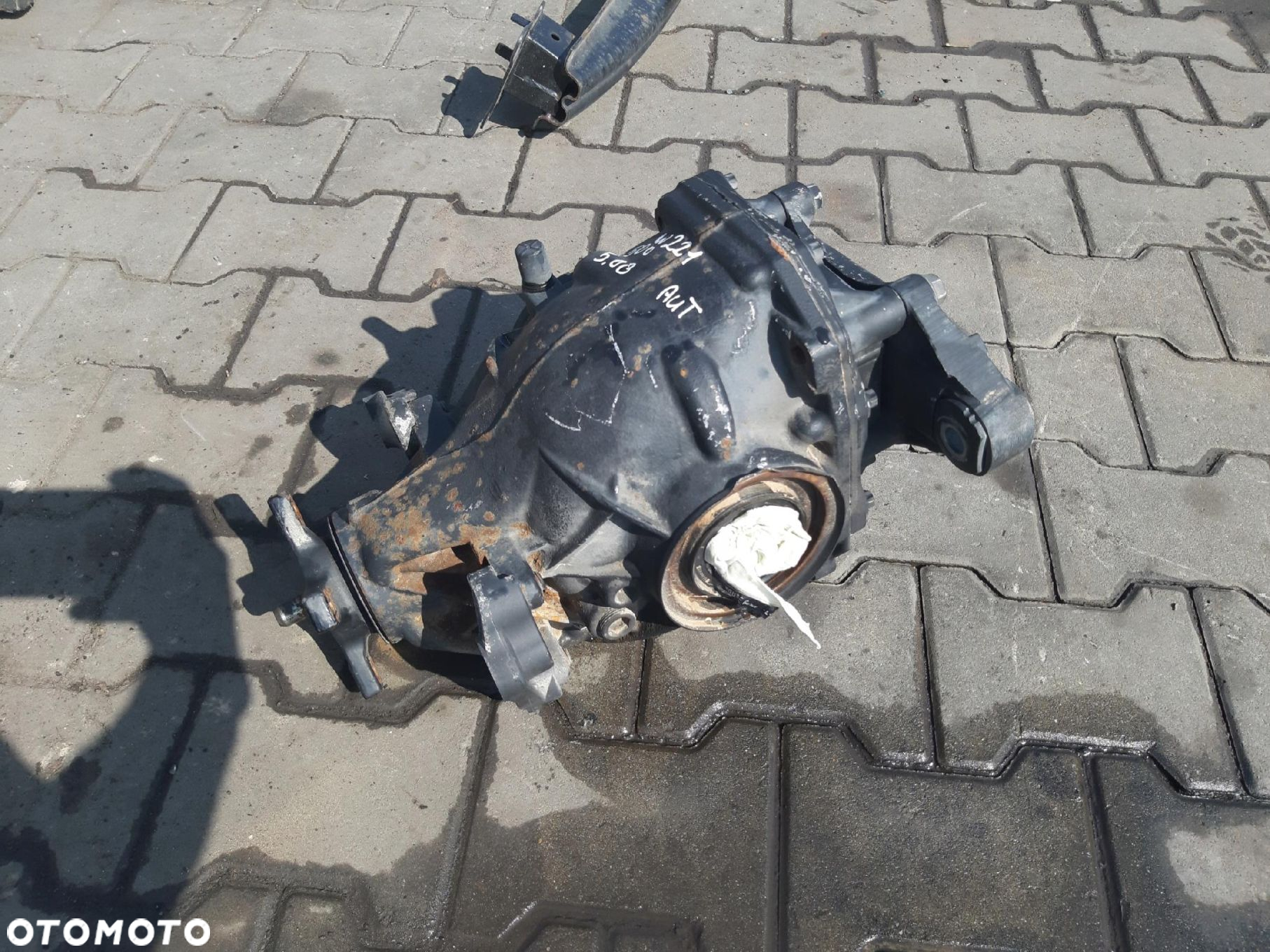 MERCEDES S KLASA W221 05-09r 5.0 B DYFER MOST TYŁ - 2