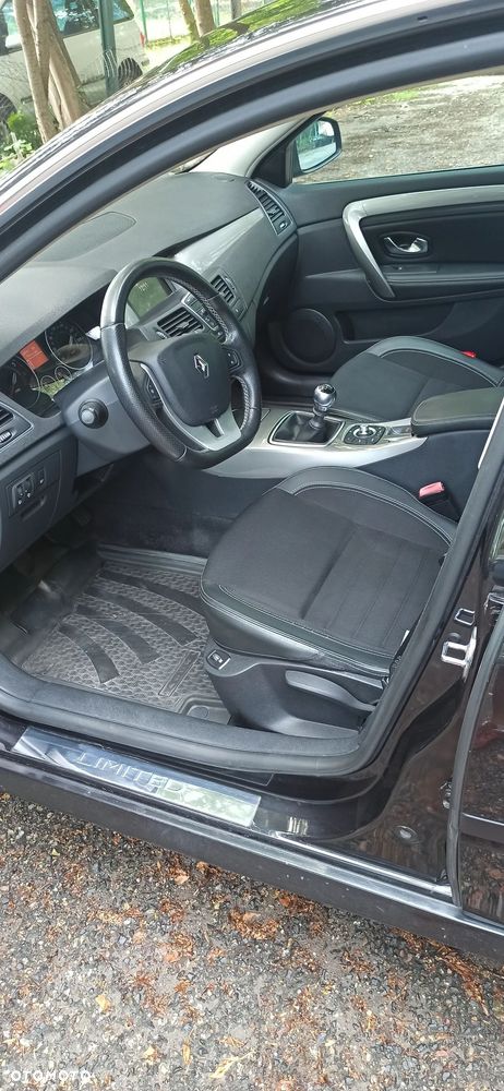 Renault Laguna 2.0 Limited - 12