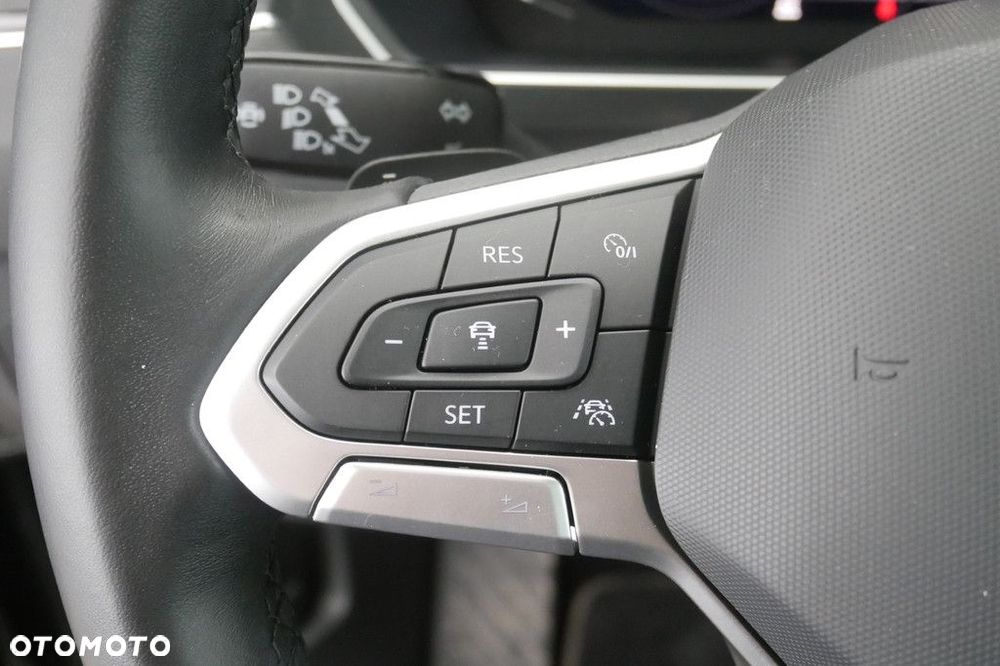 Volkswagen Tiguan 2.0 TSI 4Mot Elegance DSG - 35