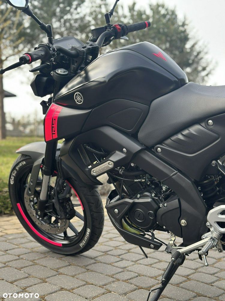 Yamaha MT - 17