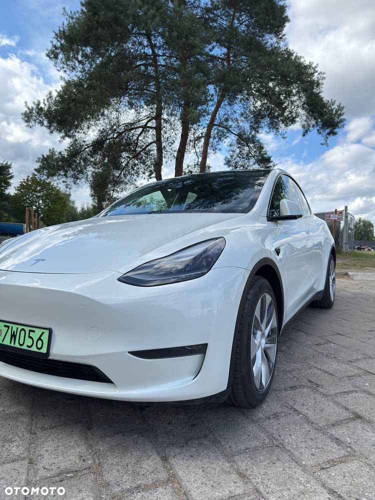 Tesla Y Long Range Dual Motor AWD - 3