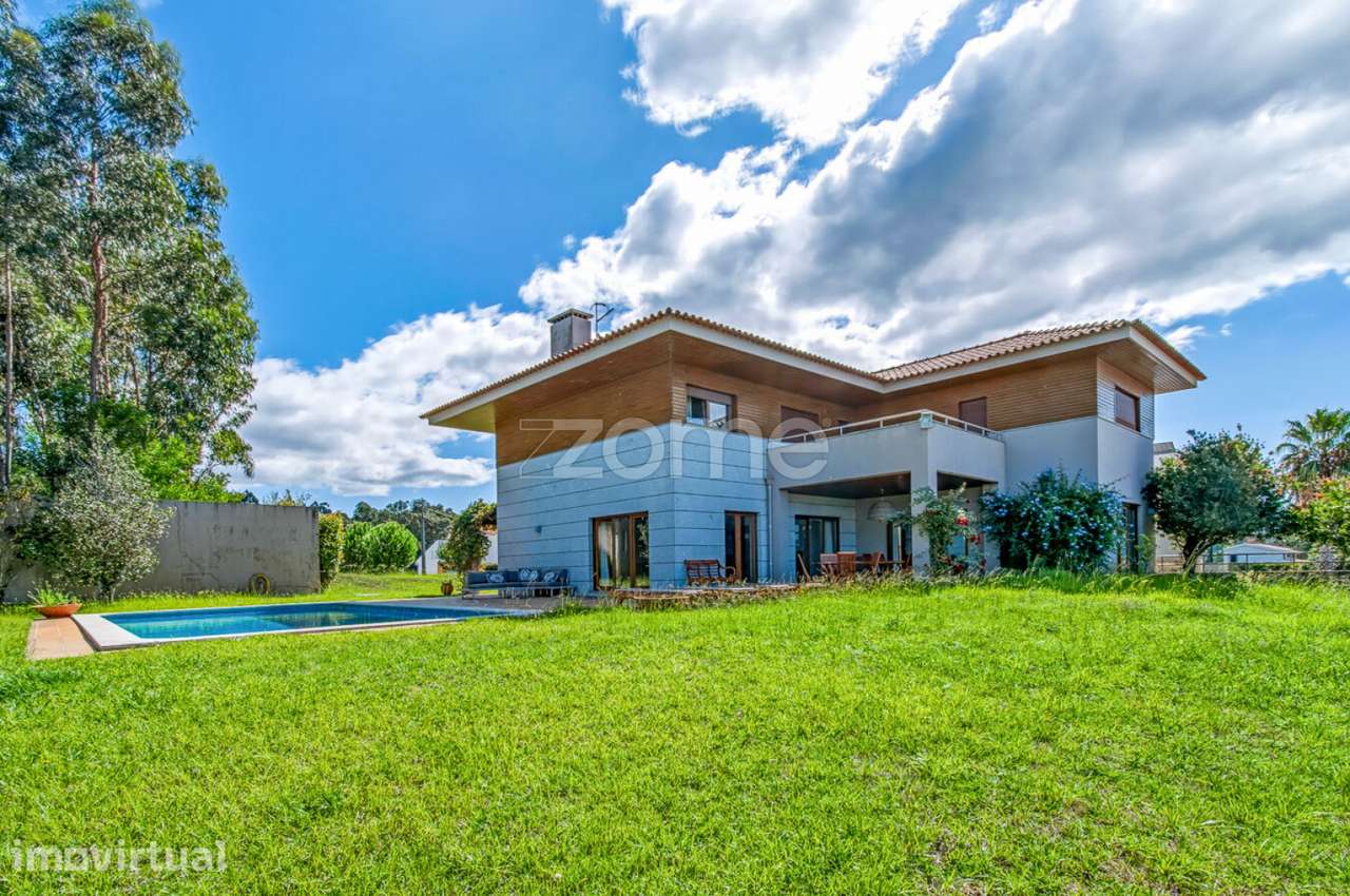 MORADIA T4 COM VISTAS RIO, PISCINA E 3 SUÍTES | SEIXAS – CAMINHA - Grande imagem: 2/55
