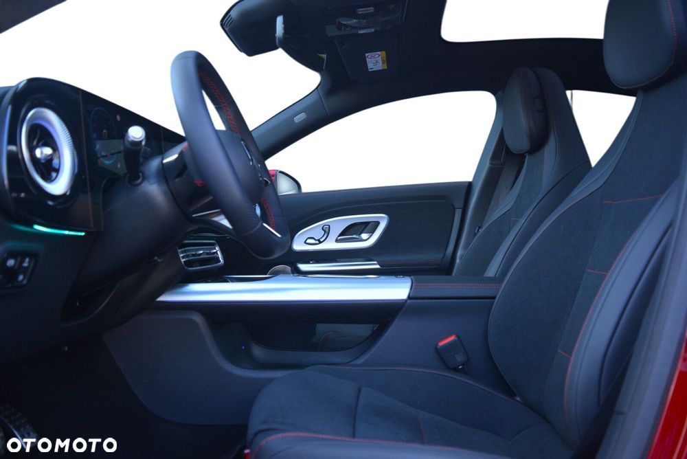 Mercedes-Benz CLA 200 mHEV 8G-DCT - 8