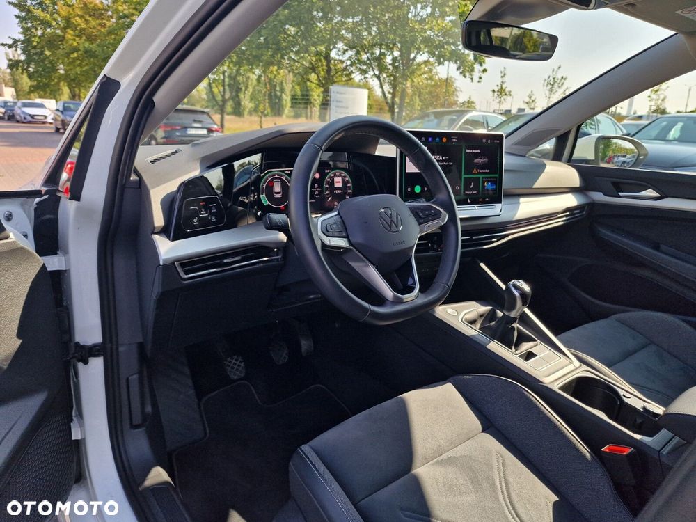 Volkswagen Golf VIII 1.5 TSI Life - 12