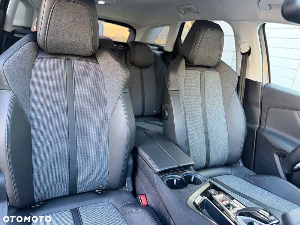 Peugeot 3008 1.2 PureTech Allure S&S EAT8 - 38