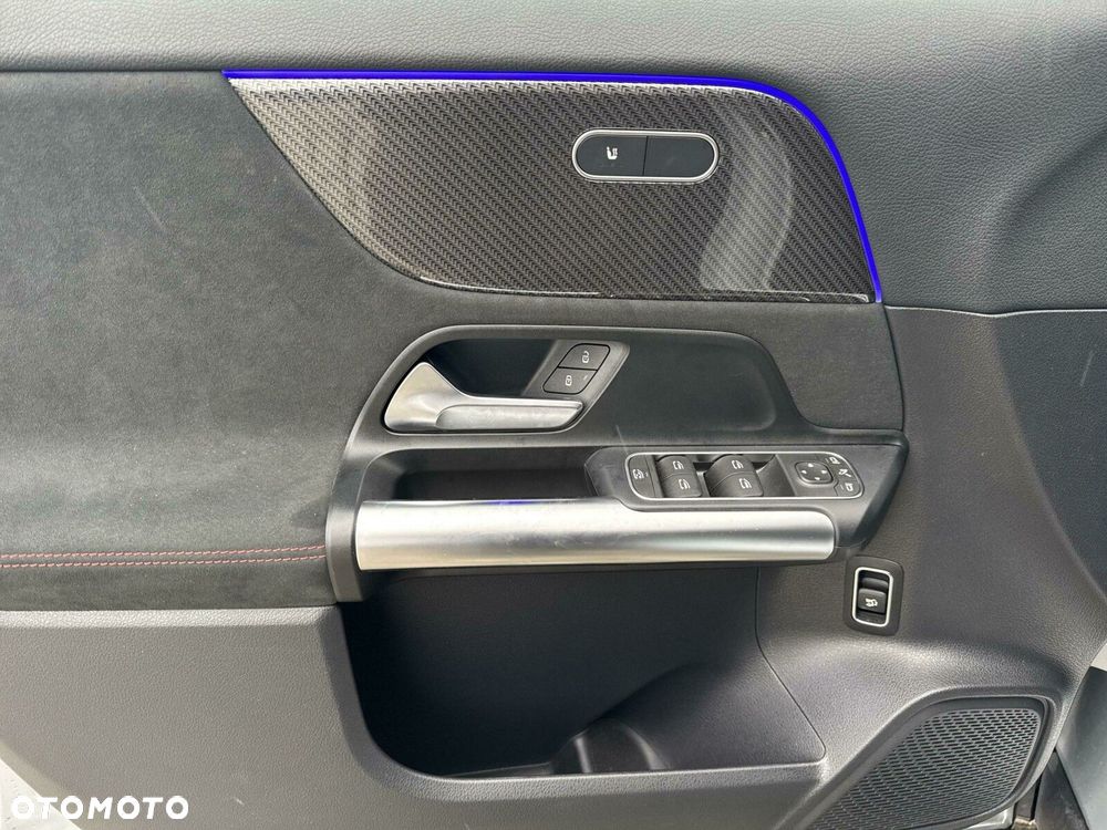 Mercedes-Benz GLA 200 AMG Line - 15