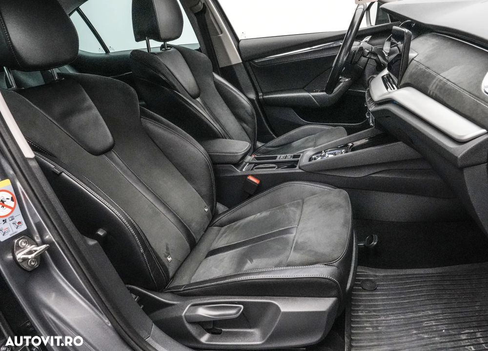 Skoda Octavia 2.0 TDI DSG 4X4 Style - 14