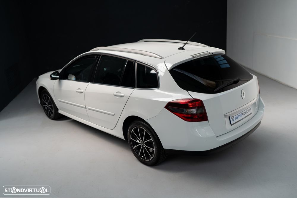 Renault Laguna Break 1.5 dCi SE Black Line - 23