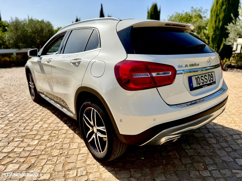 Mercedes-Benz GLA 180 CDi - 4