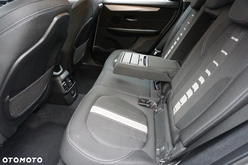 BMW Seria 2 216d Active Tourer - 10