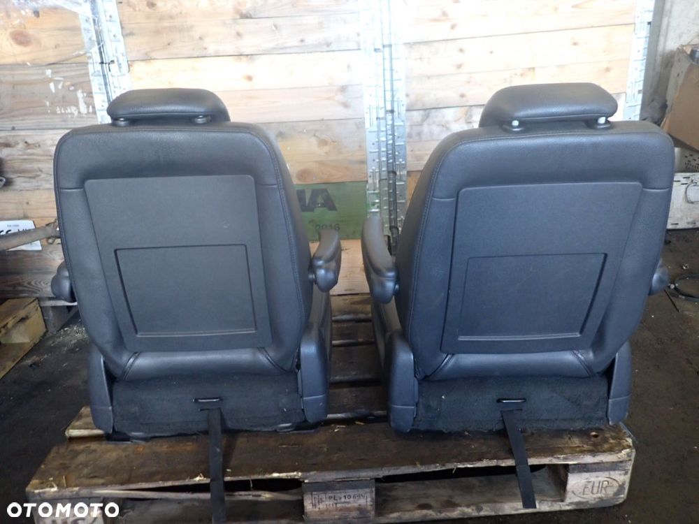 FOTELE 2 RZĘDU CHRYSLER GRAND VOYAGER V 2.8 - 4