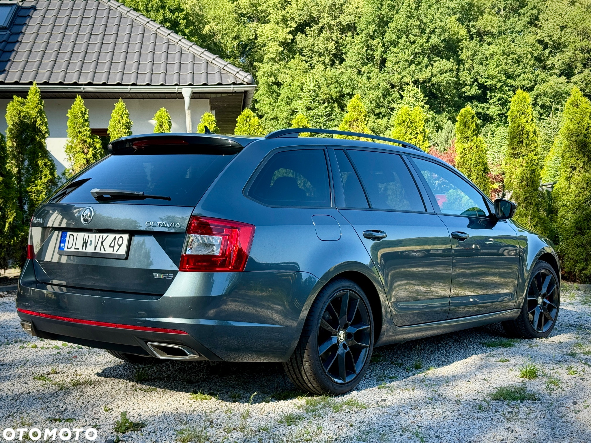 Skoda Octavia Combi 2.0 TDI DSG RS - 27