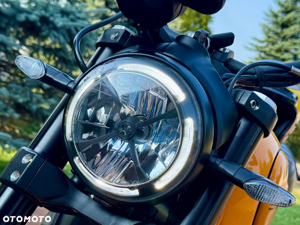 Ducati Scrambler - 13