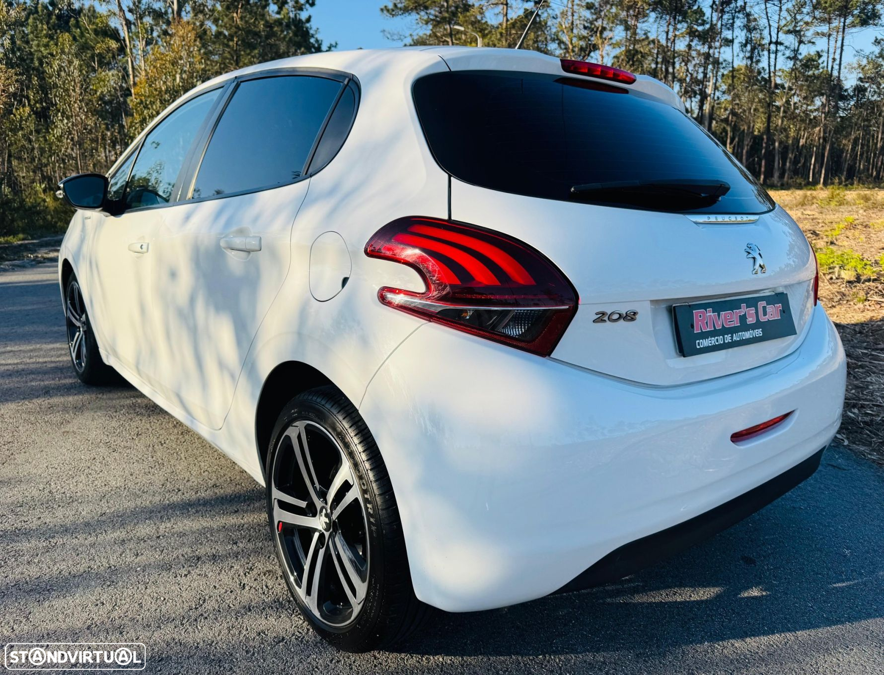 Peugeot 208 1.6 BlueHDi Style - 9