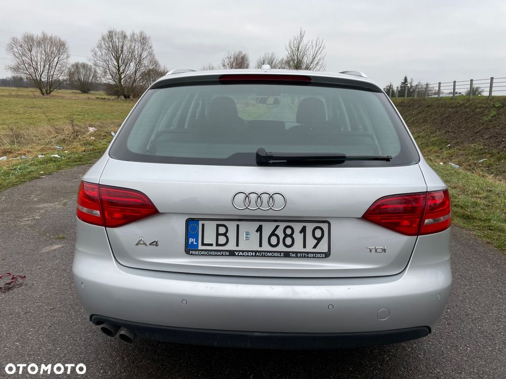 Audi A4 Avant 2.0 TDI Limited Edition - 4
