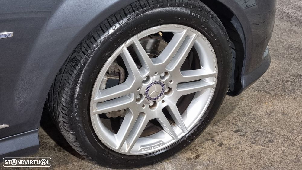 Mercedes-Benz C 250 CDi Avantgarde BlueEfficiency - 27