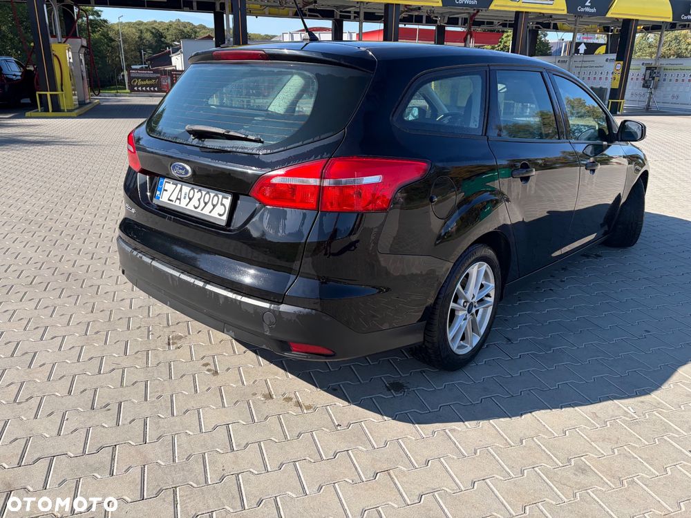 Ford Focus 1.6 SYNC Edition - 8