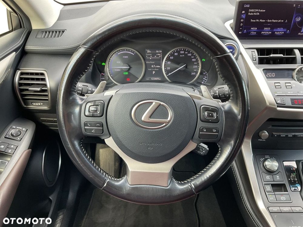 Lexus NX 300h Comfort AWD - 23