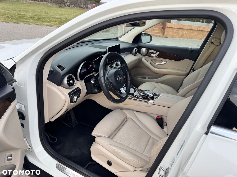 Mercedes-Benz GLC - 6
