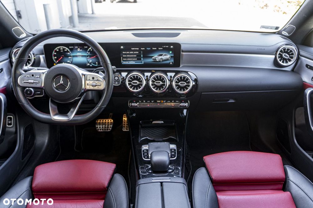 Mercedes-Benz CLA - 13