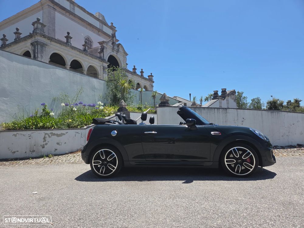 MINI Cabrio John Cooper Works - 8