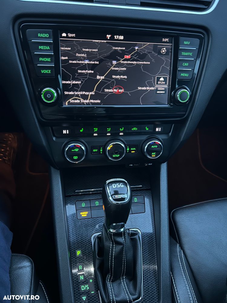 Skoda Octavia 2.0 TDI (Green tec) DSG RS - 32