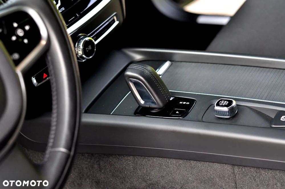 Volvo V60 B3 B Geartronic RDesign - 27