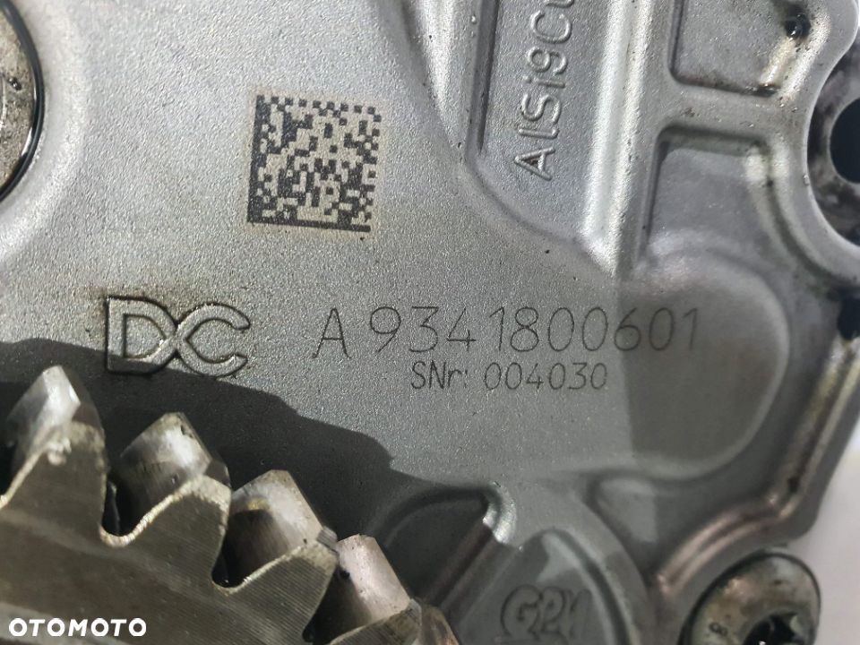 POMPA OLEJU MERCEDES OM934 OM924 A9341800601 - 3