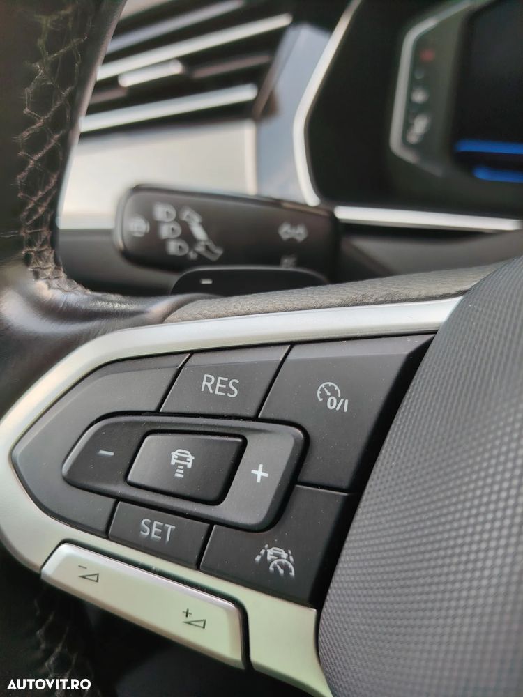 Volkswagen Passat 2.0 TDI DSG Highline - 18