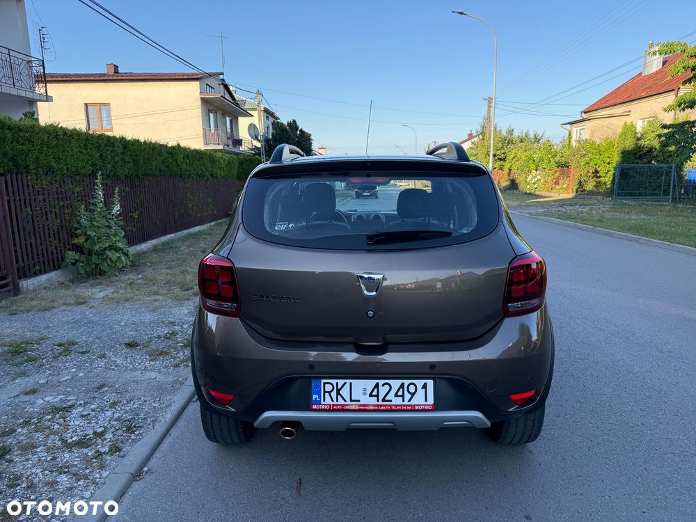 Dacia Sandero 0.9 TCe SL Celebration S&S - 5