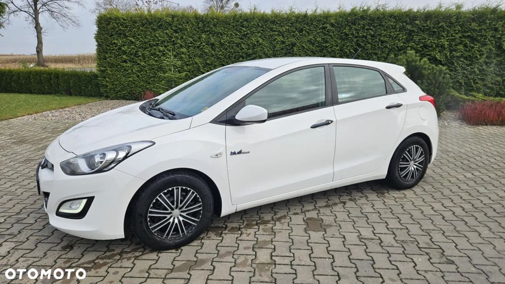 Hyundai i30 ver-1-6-crdi-bluedrive-classic - 19