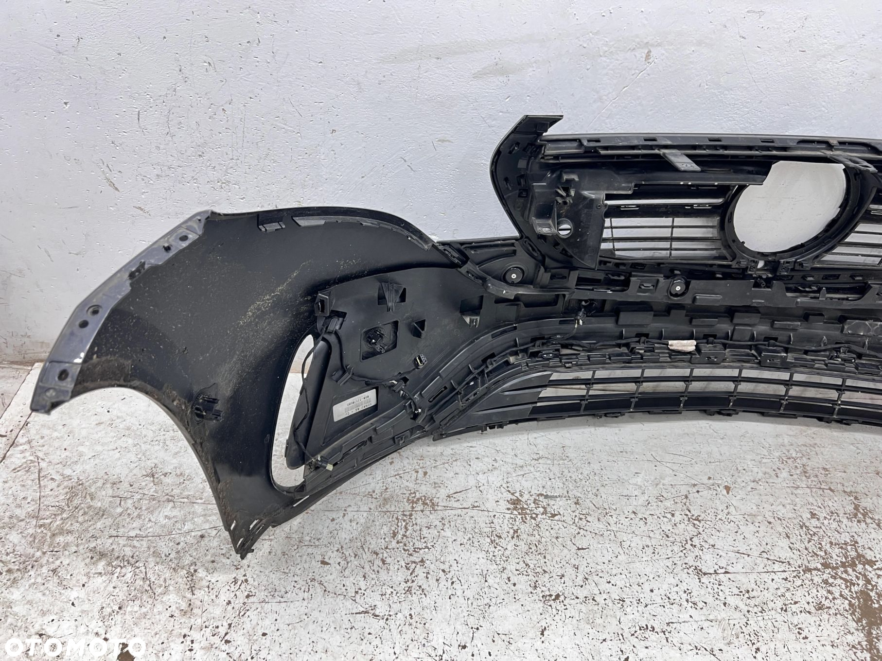ZDERZAK PRZEDNI MERCEDES EQC AMG A293 - 12