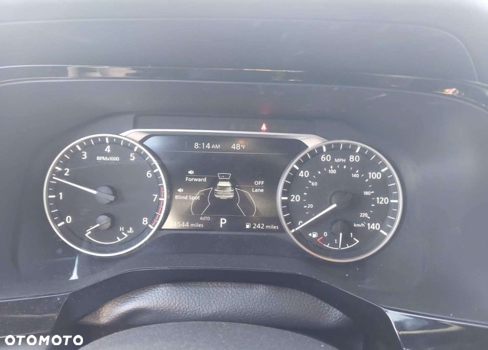 Nissan Pathfinder - 14