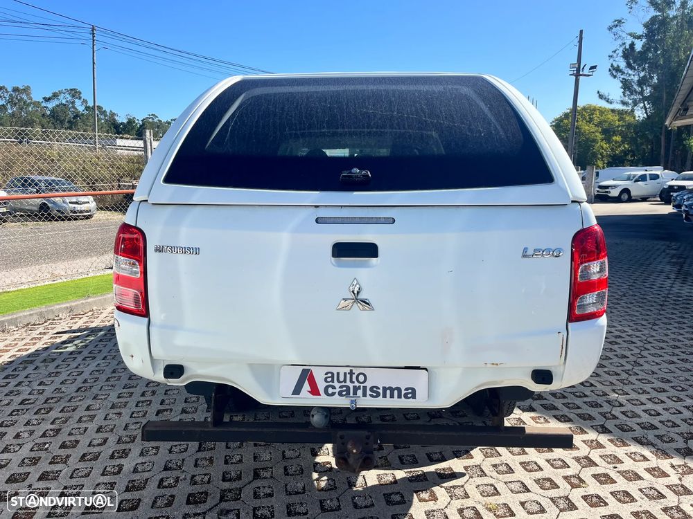 Mitsubishi L200 CLUB 4X4 154cv 3Lug. - 6