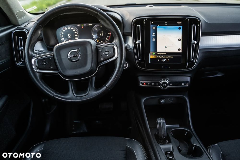Volvo XC 40 D3 Momentum - 23