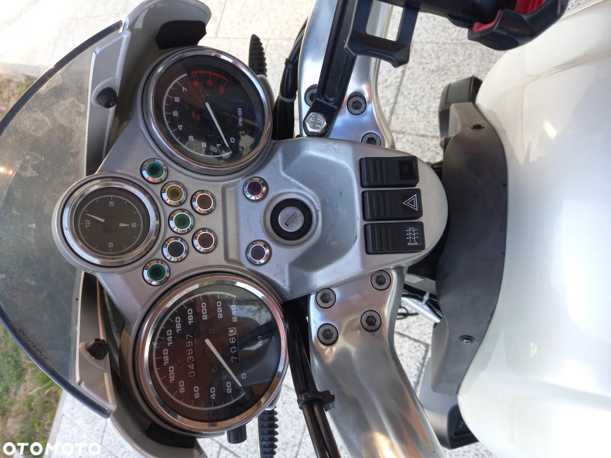 BMW R - 2