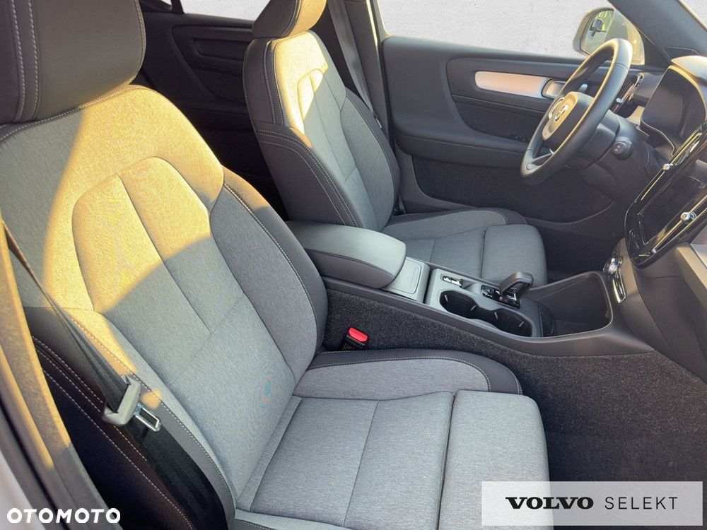 Volvo XC 40 - 26