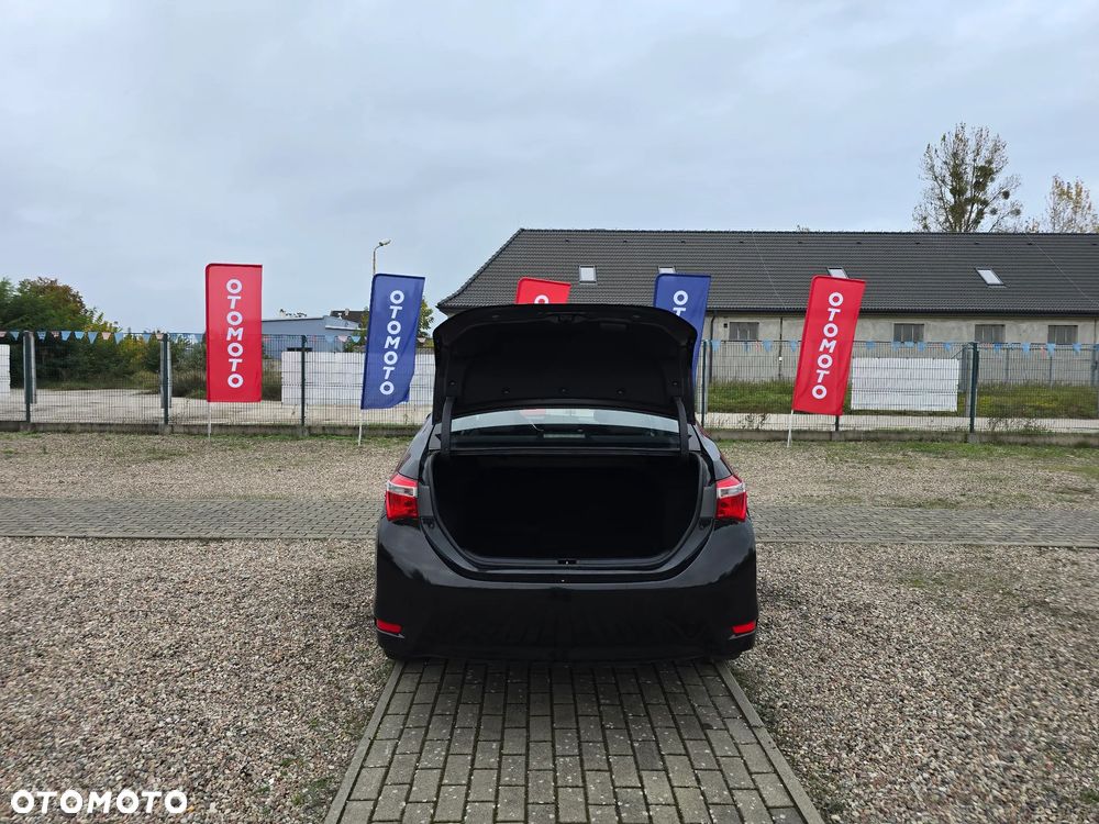 Toyota Corolla 1.6 Active EU6 - 11