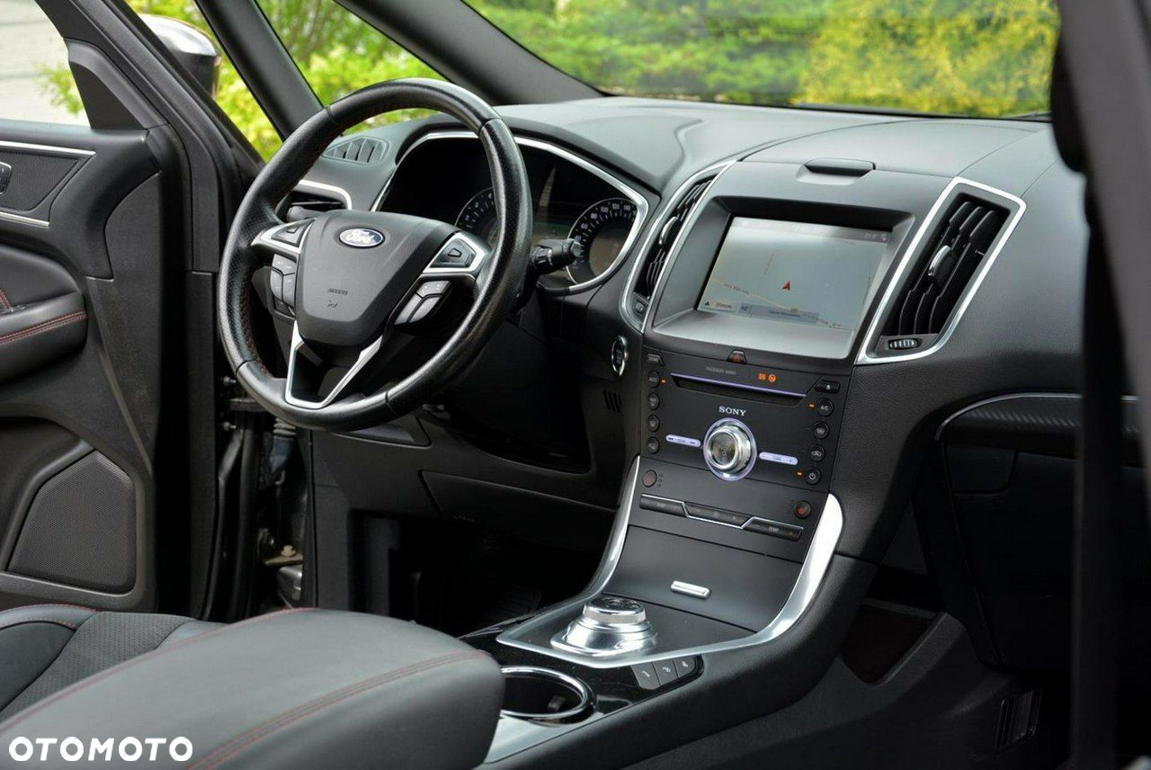 Ford S-Max - 21