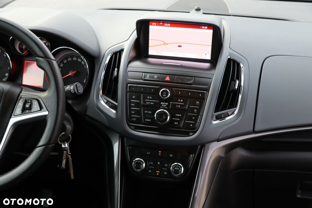 Opel Zafira Tourer 1.4 Turbo Active - 26
