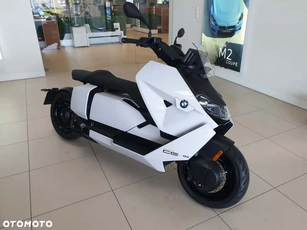 BMW CE 04 - 1