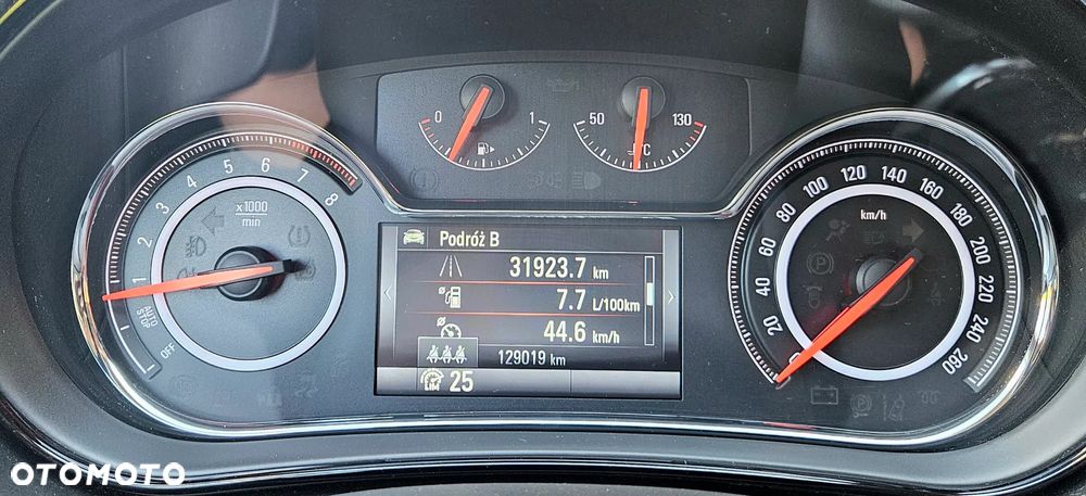 Opel Insignia 1.6 T Cosmo S&S EU6 - 37