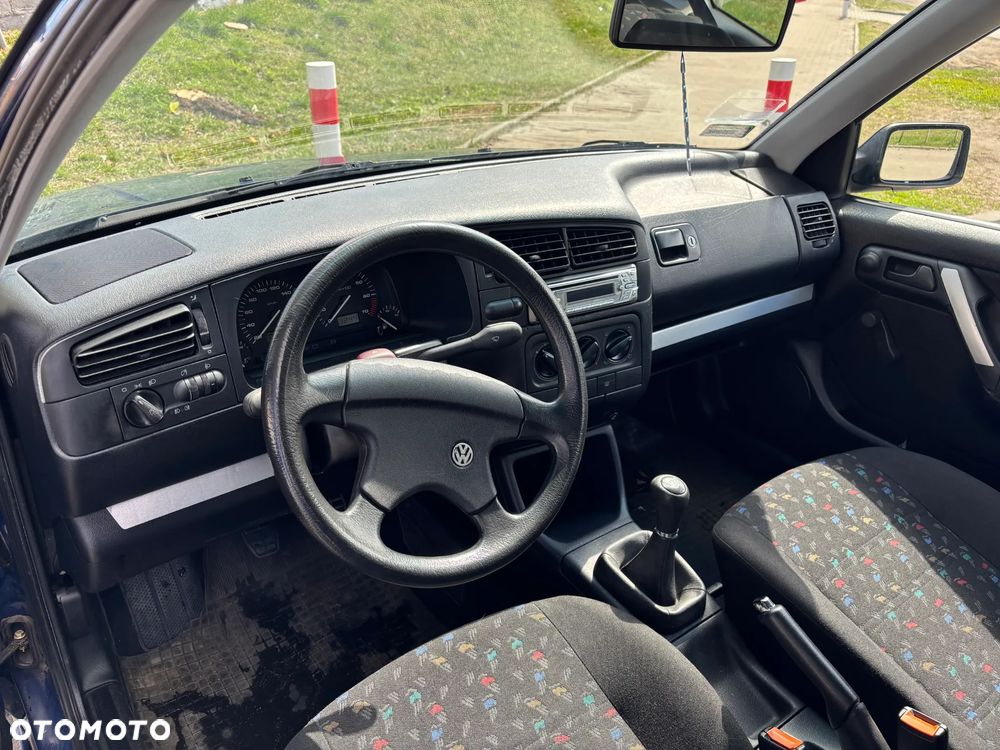 Volkswagen Golf 1.4 - 10