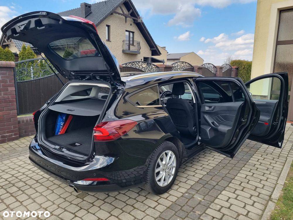 Ford Focus 1.5 EcoBlue SCR Titanium X - 32