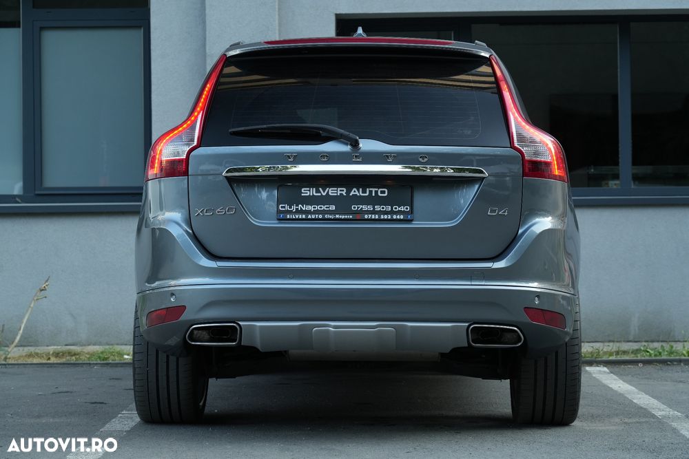 Volvo XC 60 D4 Geartronic Summum - 28