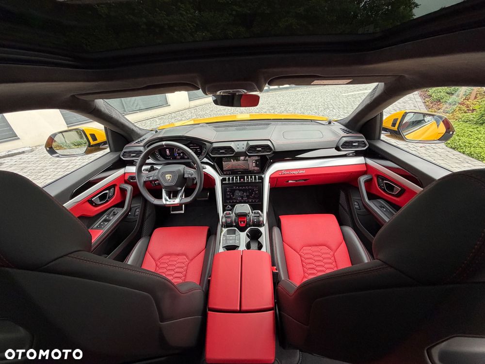 Lamborghini Urus - 10