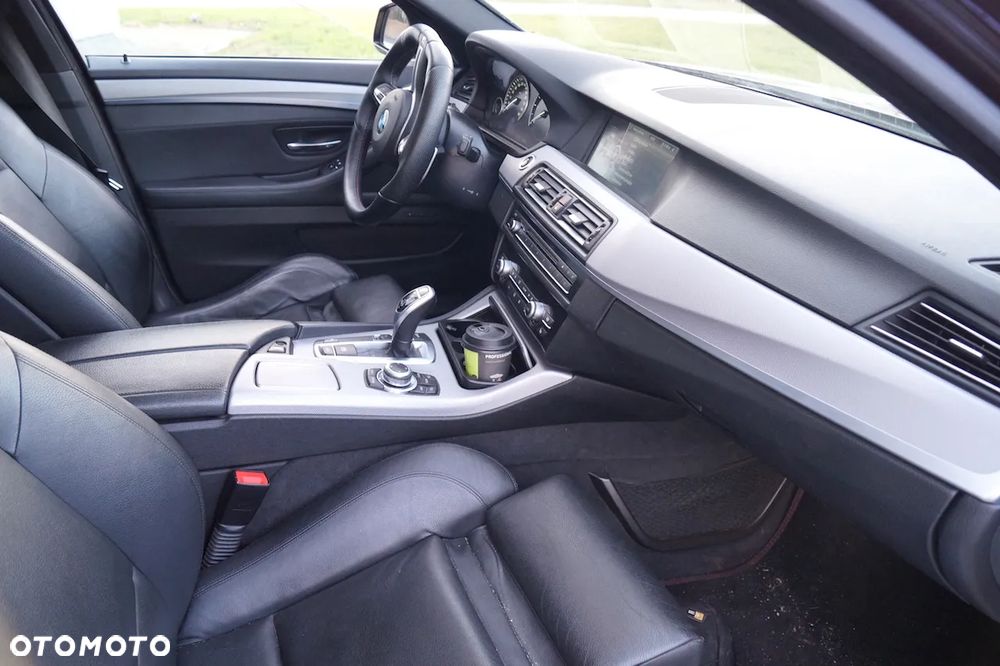 BMW Seria 5 535d Sport-Aut - 26