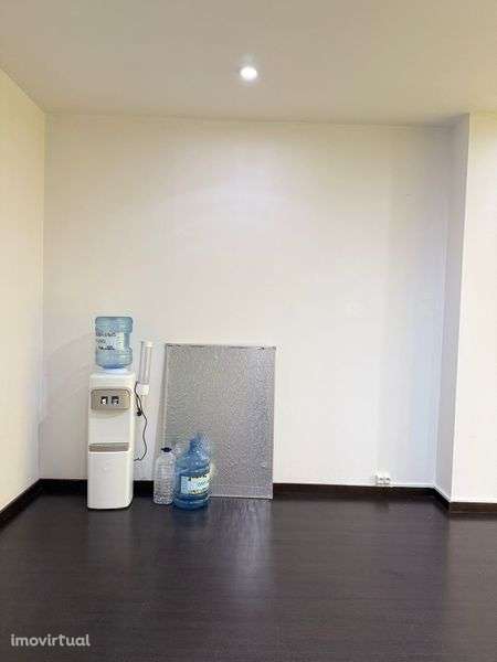 Aluga-se ou vende-se loja em Felgueiras - Grande imagem: 4/9